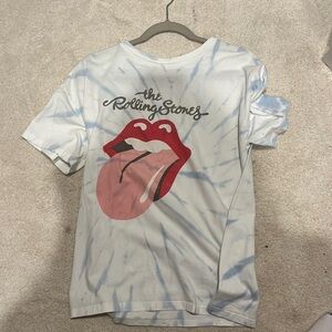 small rolling stones tshirt small